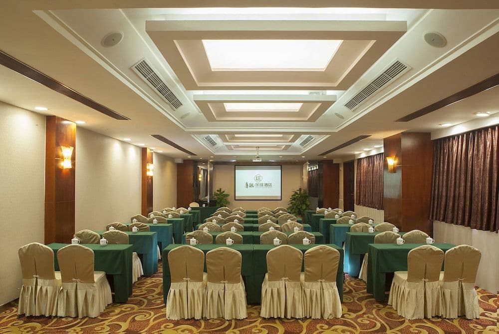 Hua Lian Dong Huan Hotel - Chengdu Hua Lian Dong Huan Hotel - Chengdu