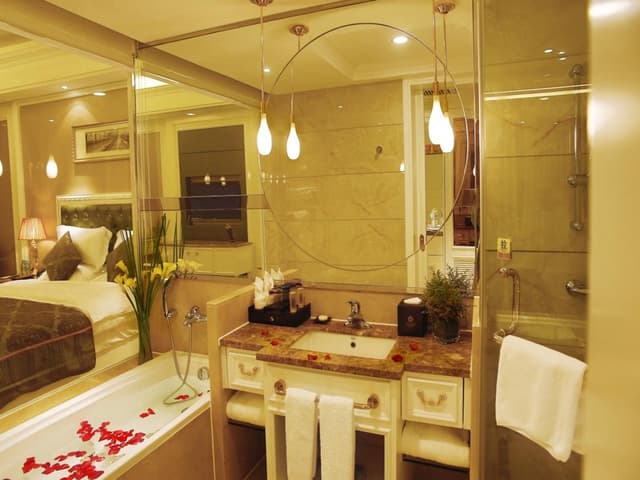 Suite