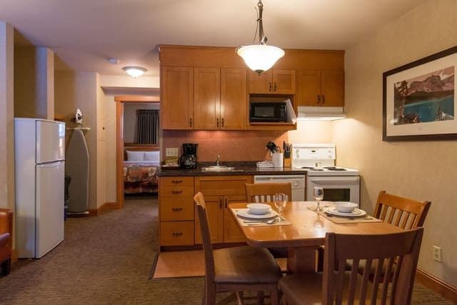 Deluxe Condo, 1 Bedroom