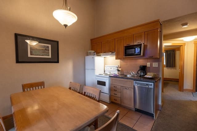 Deluxe Condo, 1 Bedroom (Loft)