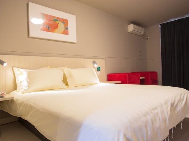 Business Room (A)