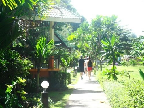 ลันตา ปาล์ม บีช รีสอร์ท (Lanta Palm Beach Resort)3