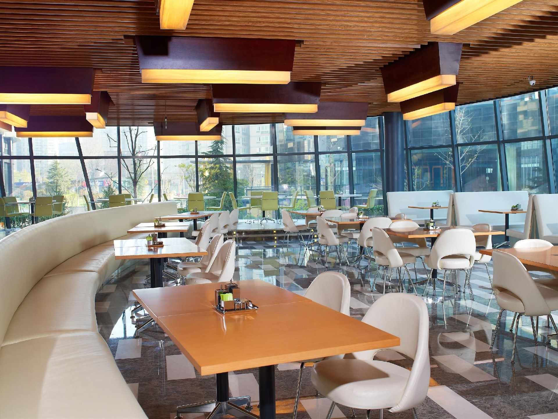 อะลอฟต์ ปักกิ่ง, ไฮเตี้ยน (Aloft Beijing, Haidian)1