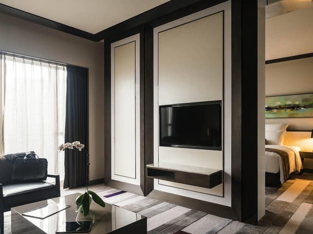 Executive Suite
