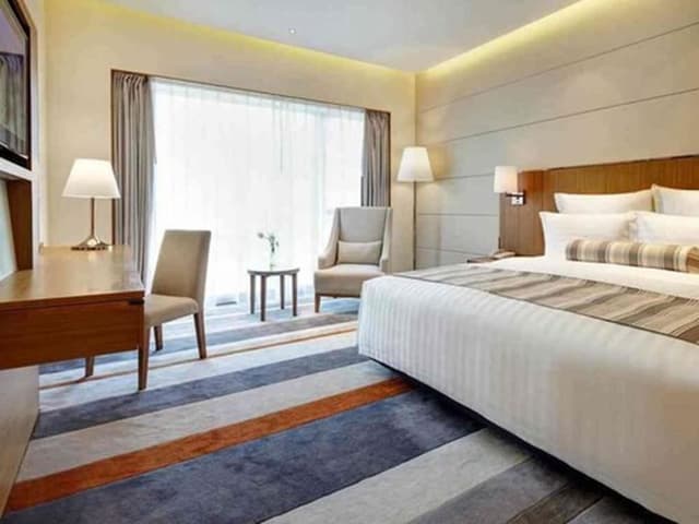 Deluxe King Room