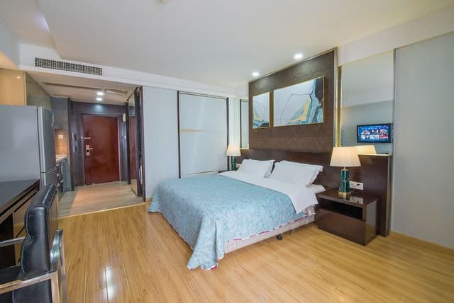 Elite Room, 1 King Bed