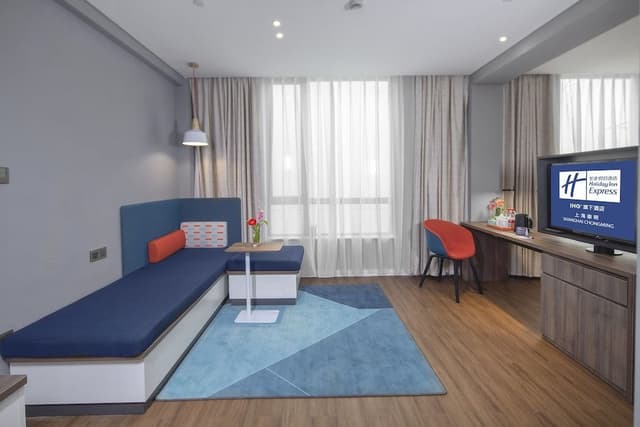 Suite, 1 King Bed (Additional Living Area Top Floor)