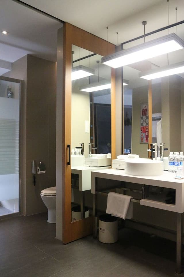 Suite, 1 Bedroom, City View