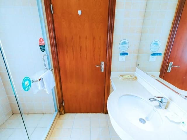 Guest Twin Room
