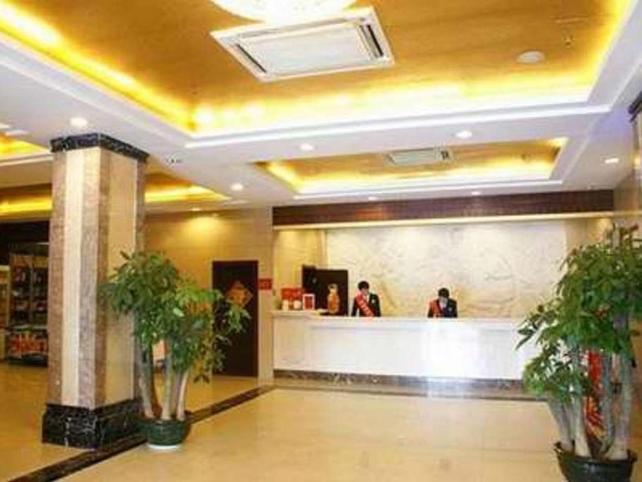 Vienna Hotel Shenzhen Pinghu Center Metro Station4