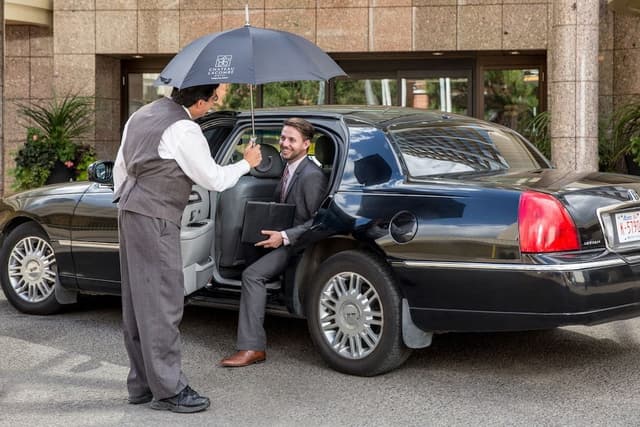 Concierge King Room, Business Lounge Access