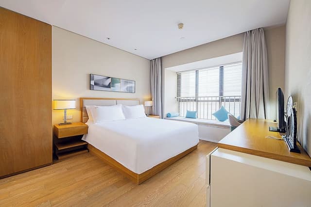 Suite, 2 Bedrooms, Kitchen (Dining)