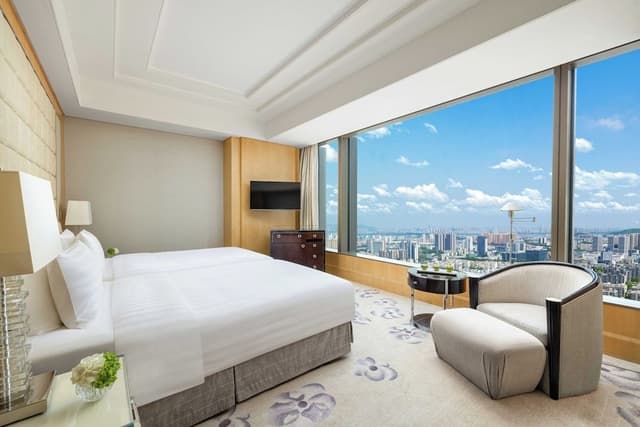 Deluxe Lake View Twin