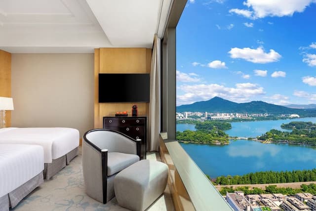 Deluxe Lake View Twin