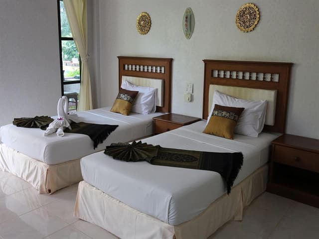 Superior Twin bed