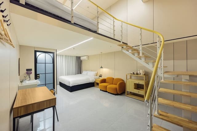 Deluxe Duplex