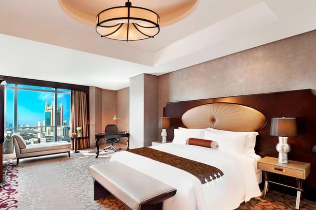 Room, 1 King Bed, City View