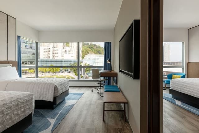 Family room, Bedroom 1: 1 King, Bedroom 2: 2 Twin