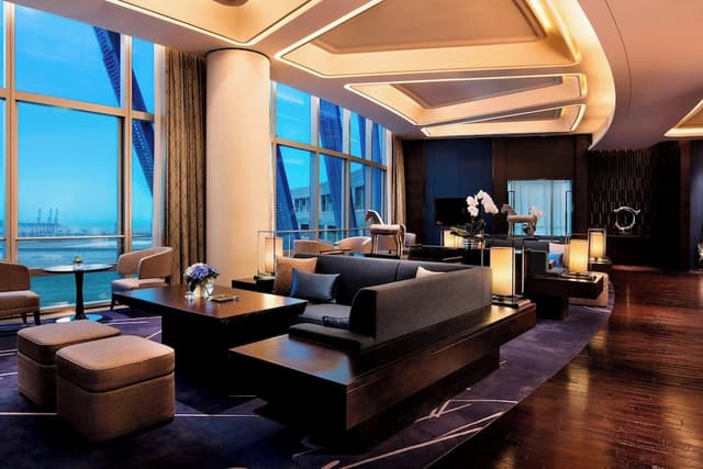 Executive Room, 1 King Bed, Bay View