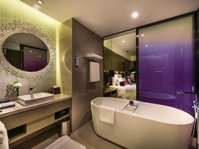 Executive Room, 1 King Bed