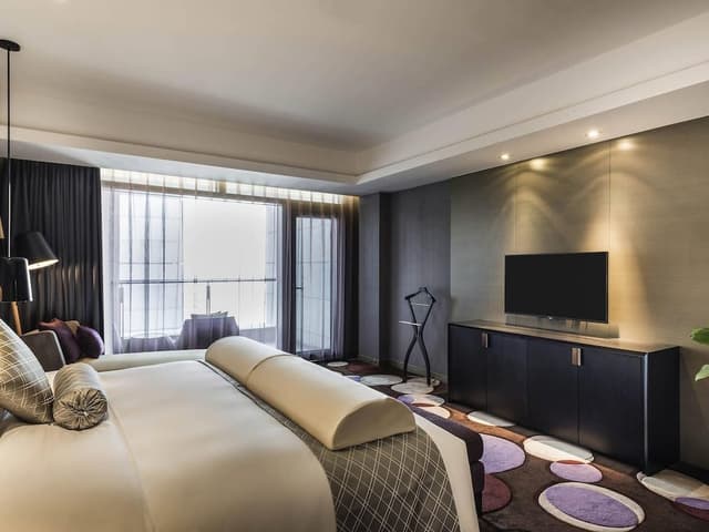 Suite, 1 King Bed