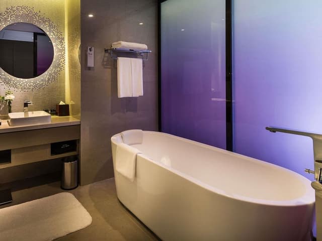 Superior Room, 1 King Bed