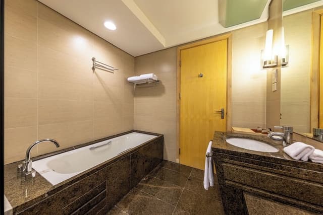 Superior Room, 1 King Bed