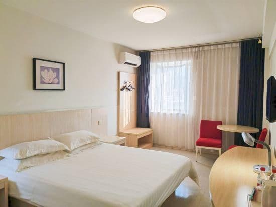WH - Superior Bed Room