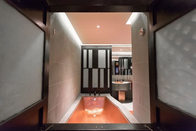 Suite, Garden View