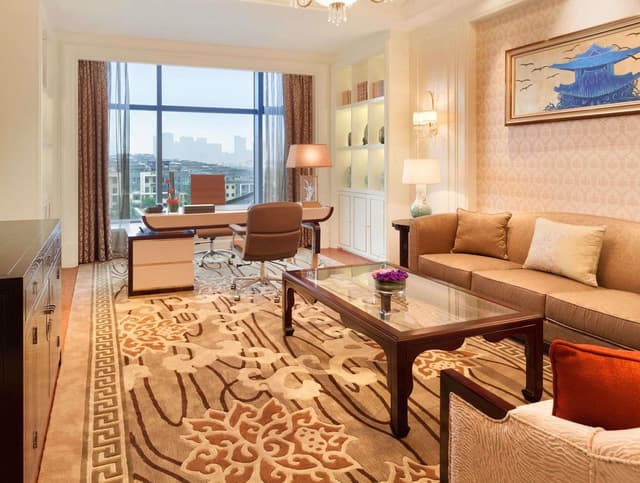 Presidential Suite