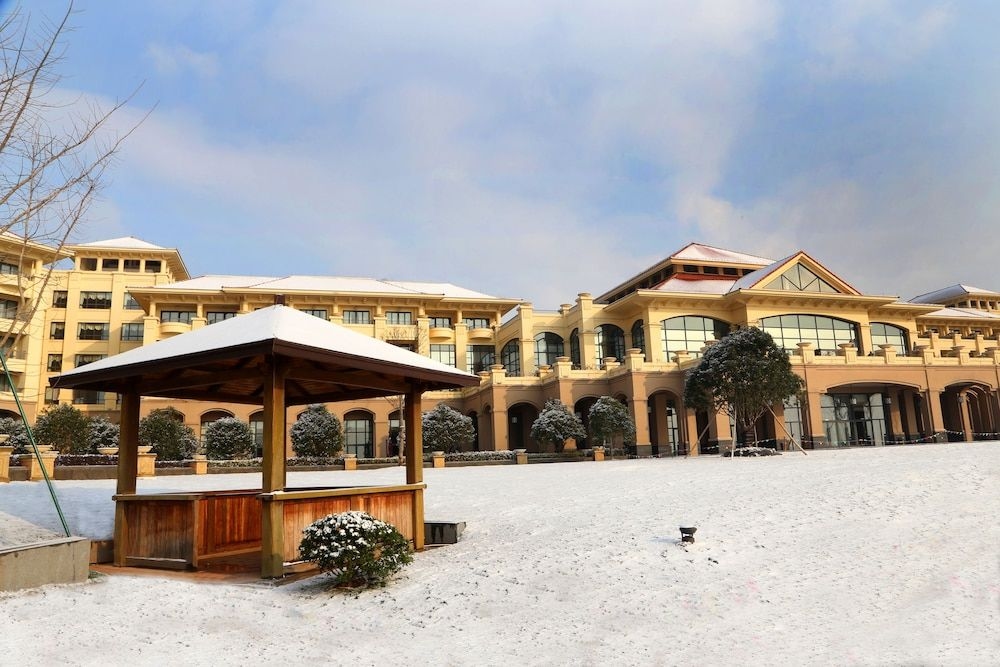 Yourworld International Conference Center3