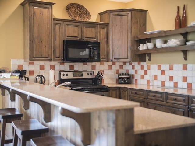 Deluxe Condo, 3 Bedrooms, Hot Tub
