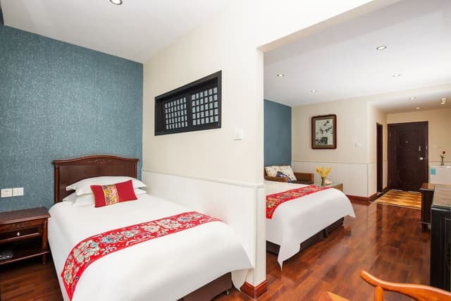 Deluxe Family Room