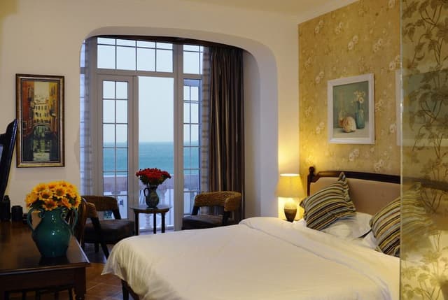 Standard Room, 1 Queen Bed, Sea View