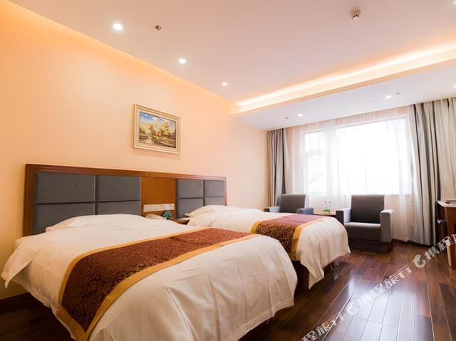 2 Bed Twin Superior Room