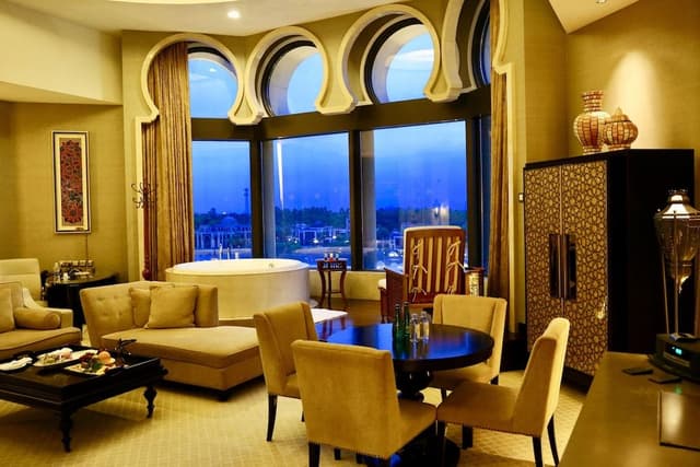 Signature Suite, 1 King Bed