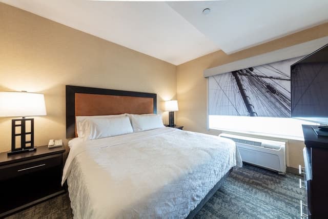Suite, 1 Bedroom, Kitchen