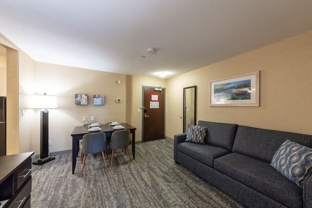 Suite, 1 Bedroom, Kitchen