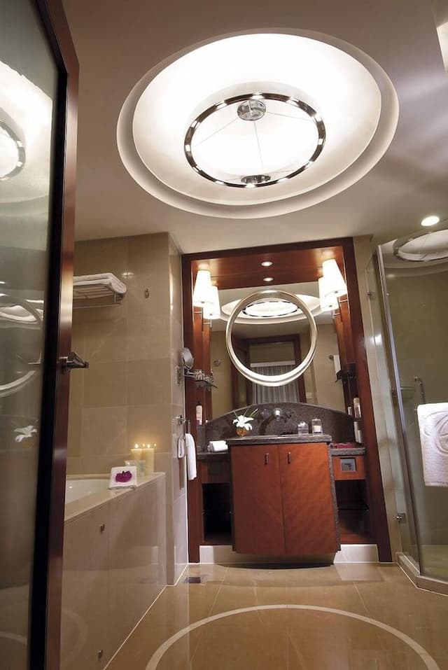 Sunny Suite
