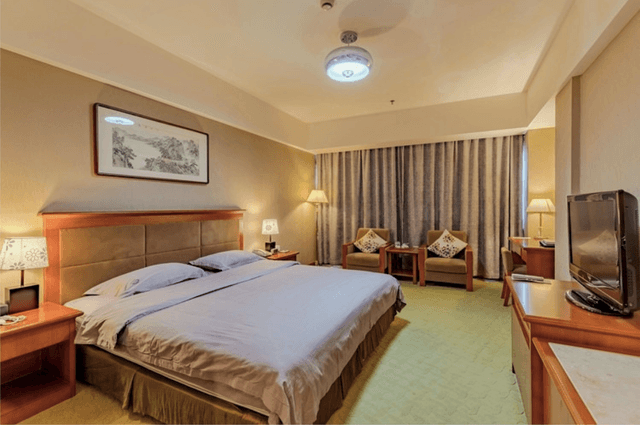 Superior King Room