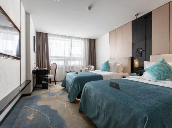 WH - Deluxe Bed Room