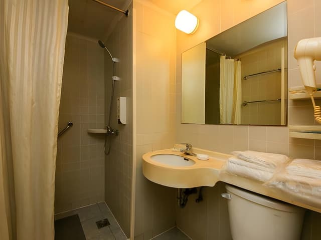 Twin Bed Standard Room