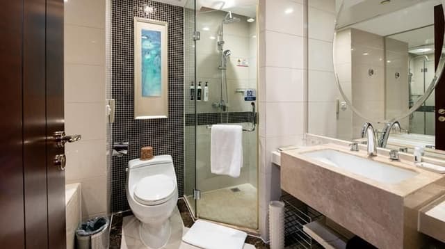 New Century - Executive Suite, City View