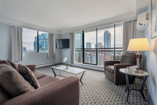 Premium Suite, 2 Twin Beds, Kitchen, Corner