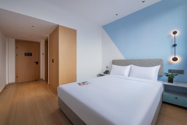 Simple Room