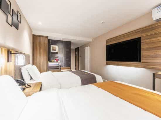 Home Inn Plus Qingdao Weihai Road Taidong Pedestrian Street Home Inn Plus Qingdao Weihai Road Taidong Pedestrian Street