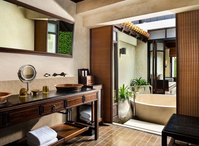 Ocean Pool Villa King