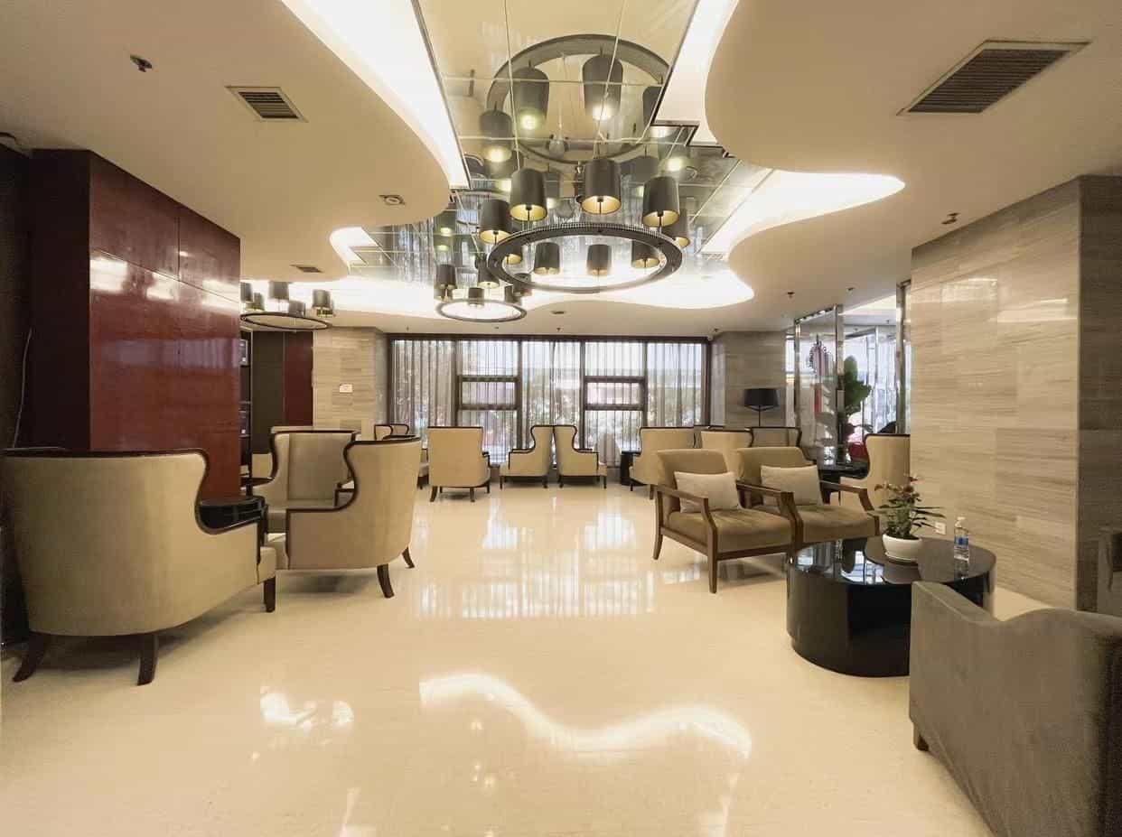 Chongqing Minshan Yuanlin Grand Hotel Longhu Tianjie Daping Metro Station Chongqing Minshan Yuanlin Grand Hotel Longhu Tianjie Daping Metro Station