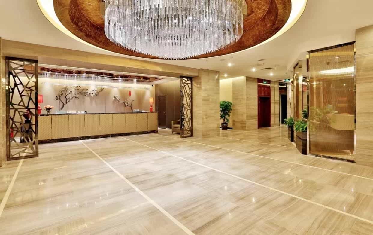 Chongqing Minshan Yuanlin Grand Hotel Longhu Tianjie Daping Metro Station Chongqing Minshan Yuanlin Grand Hotel Longhu Tianjie Daping Metro Station