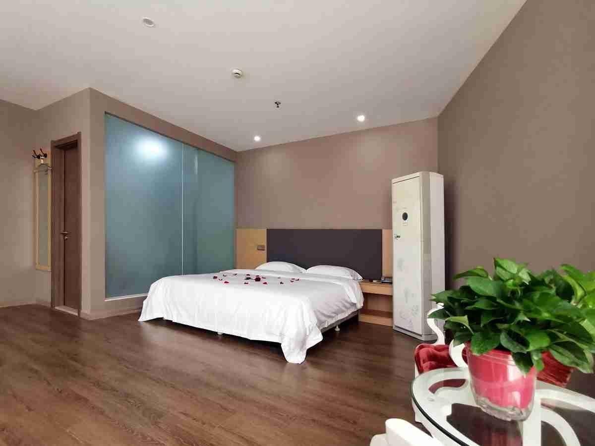 โรงแรมซูเปอร์ 8 ถนนคนเดินอี้เจิ้ง (Super 8 Hotel Yizheng Walking Street)1